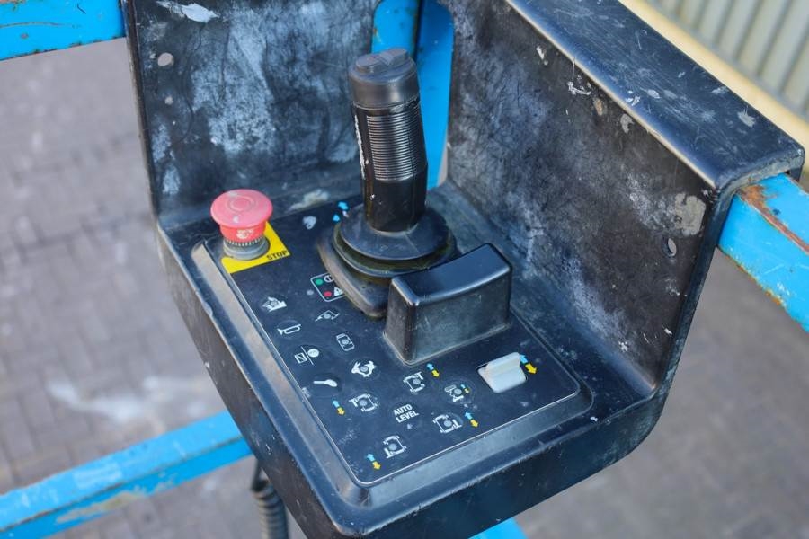 Genie GS4390 Diesel, 4x4 Drive, 15m Working Height, 680k 2012 GENIE - GS4390 - 63308 GS4390 Diesel, 4x4 Drive, 15m Working...