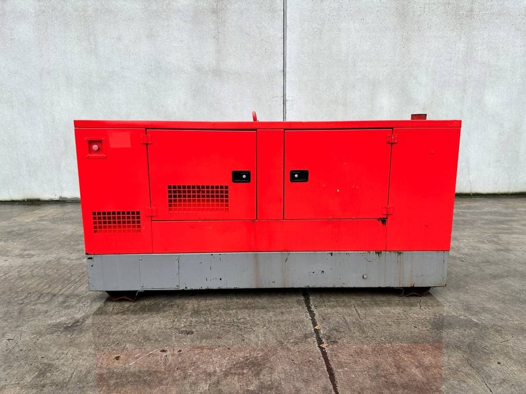 Generator Gesan DPS100 Diesel 110kVA 2005 2005 GESAN DPS100 2005 1 Generators image 7