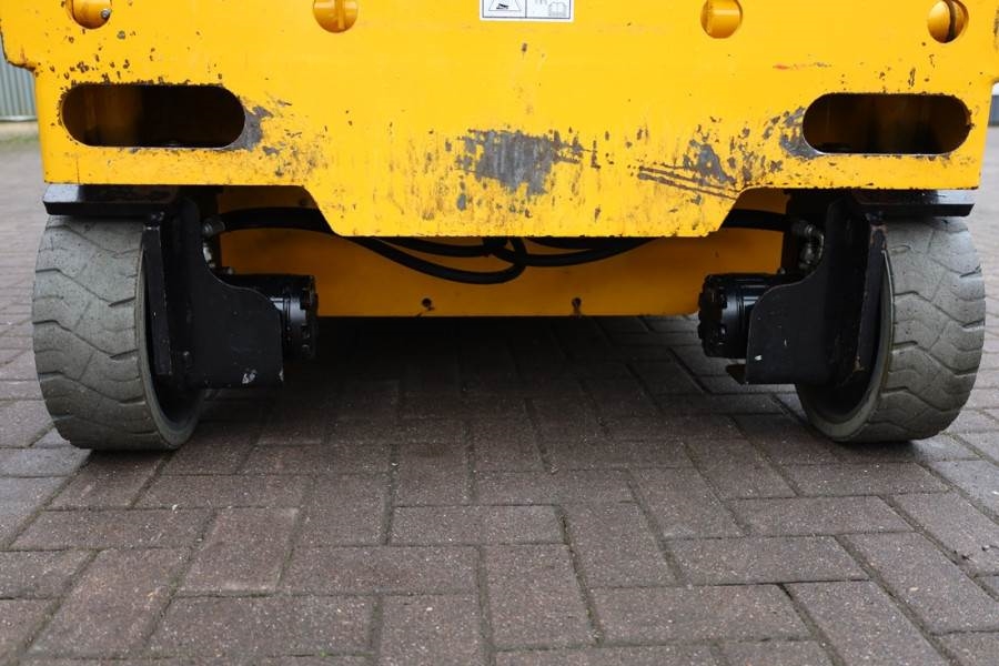 Haulotte Compact 10 Electric, 10.2m Working Height, 450kg C 2019 HAULOTTE - Compact 10 - 63299 Compact 10 Electric, 10.2m ...