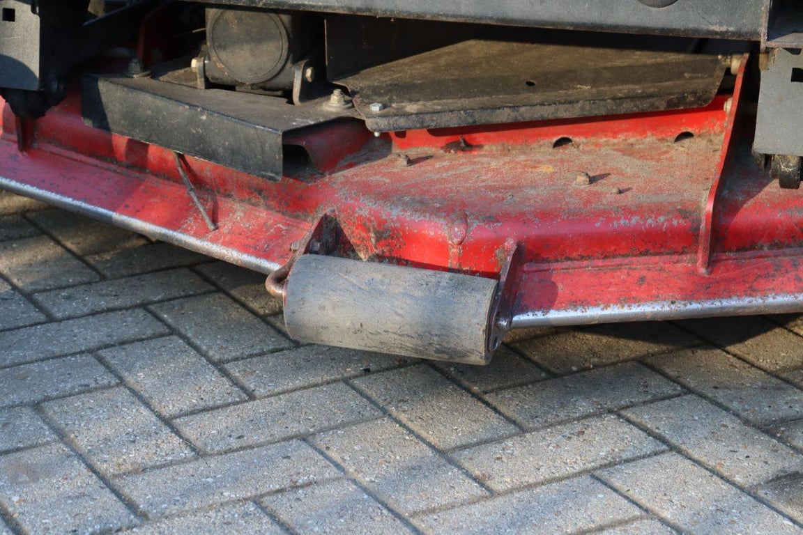 Toro GROUNDSMASTER 7210 Diesel Riding Mower 2019 2019 GROUNDSMASTER 7210 2019 1 image 12