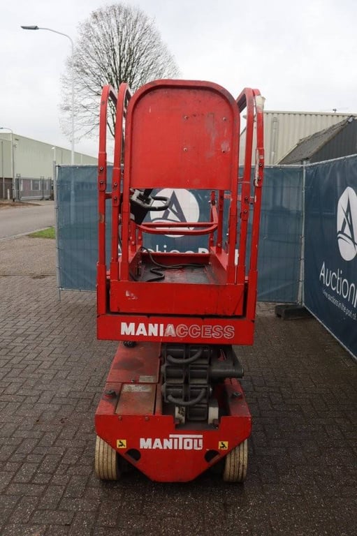 Manitou 78 XE Electric Scissor Lift 7.75m 2003 2003 78 XE 2003 1 Scissor Lifts image 4