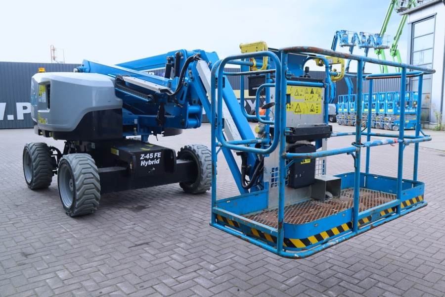 Genie Z45FE/DC Hybrid Hybrid, 4x4 Drive, 16m Working Hei 2021 GENIE - Z45FE/DC Hybrid - 63724 Z45FE/DC Hybrid Hybrid, 4x4 ...