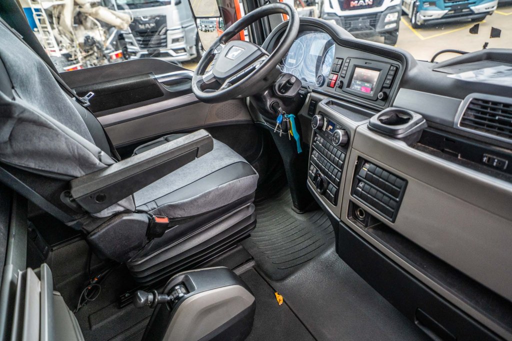 MAN TGX 18.470 XLX BLS 2019 E64720 TGX 18.470 XLX BLS 2019 1 image 15