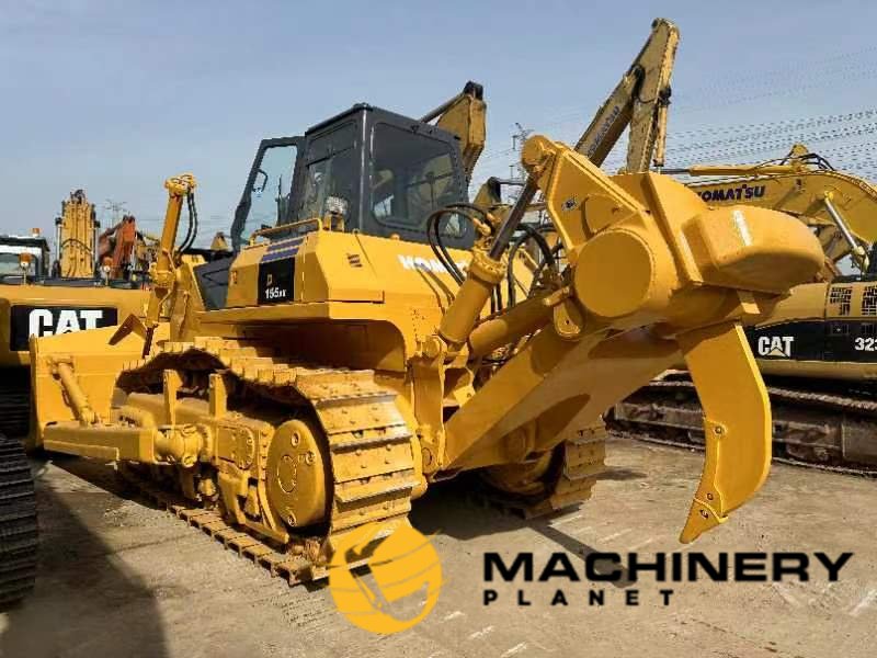 D155-5 Komatsu Dozer Original good condition D155-5 2018 1 Dozers image 2