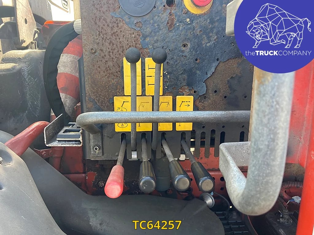 Iveco EuroTech 190E24 1999 TC64257 EuroTech 190E24 1999 1 image 11