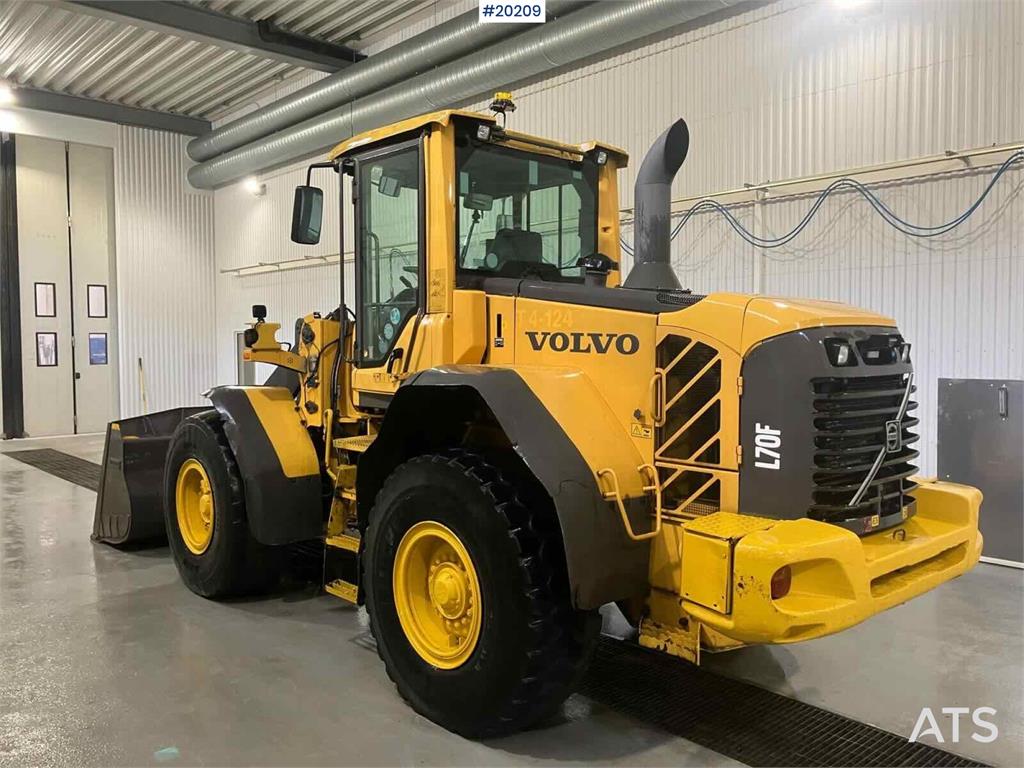 Volvo L70F wheel loader w/ bucket from 2021 2008 20209 L70F wheel loader w/ bucket from 2021 2008 1 Wheel Loaders image 3