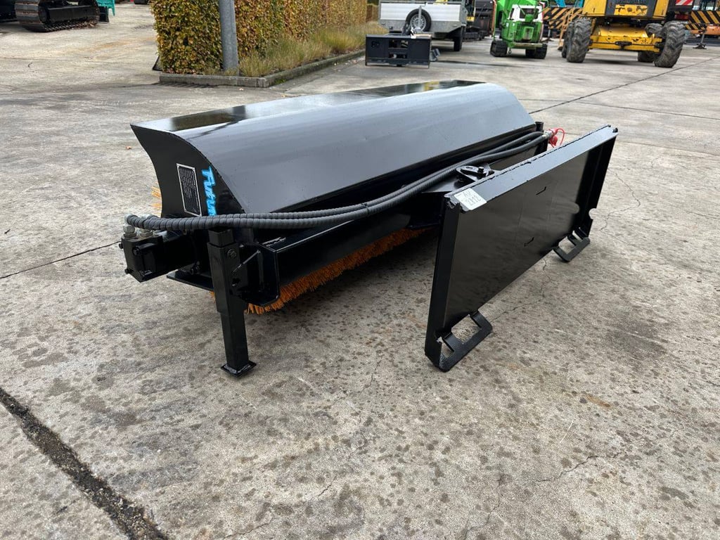 Brush Future FT-SE61 2024 New for Skid Steer Loader 2024 future FT-SE61 2024 0 image 5