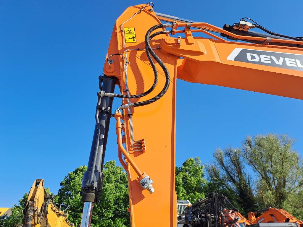 Doosan DX 300 LC-7M (UNUSED, 4 Pieces available) 2025 ATR-1933 DX 300 LC-7M (UNUSED, 4 Pieces available) 2025 0 Crawler Ex...