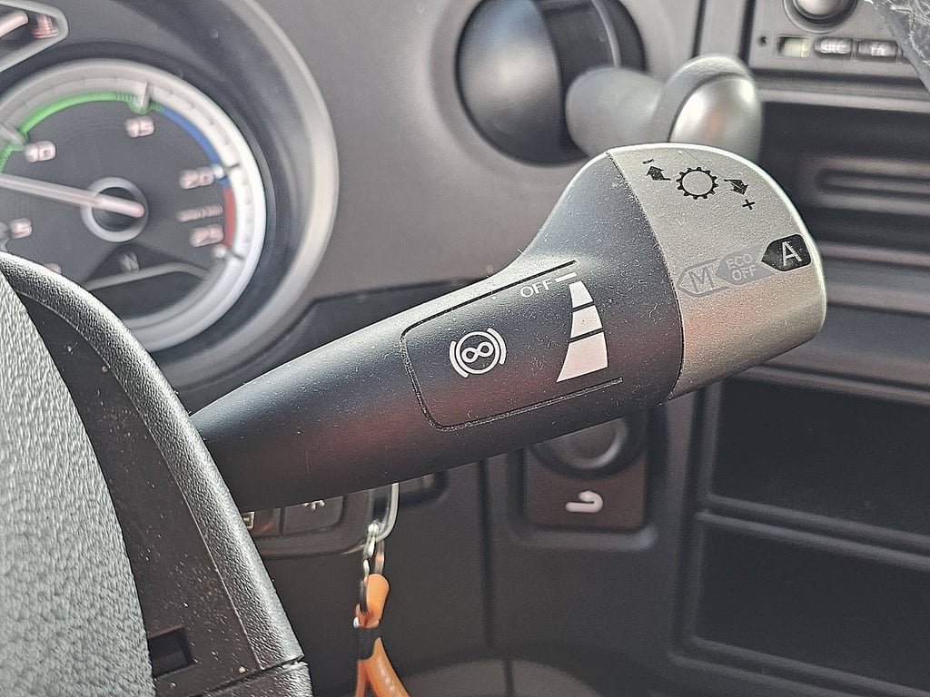 Heavy machinery product image - Image 12 of 16