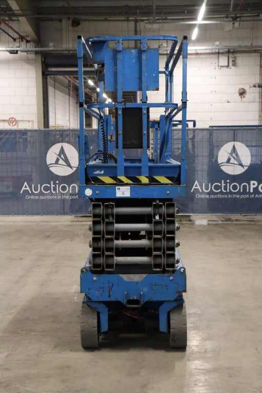 Scissor lift Genie GS-3232 Electric 11.75m 2014 2014 GS-3232 2014 1 Scissor Lifts image 5