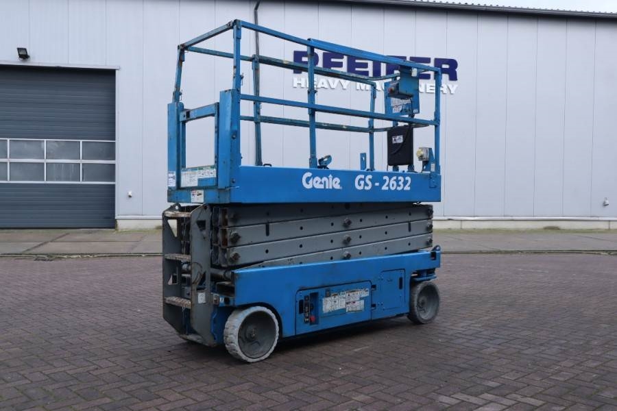 Genie GS2632 Electric, Working Height 10m, 227kg Capacit 2006 GENIE - GS2632 - 62759 GS2632 Electric, Working Height 10m, ...