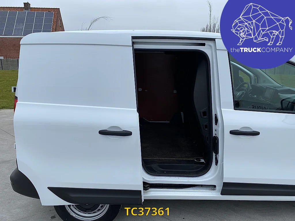 Renault Kangoo 1.5 DCI 2023 TC37361 Renault Kangoo 1.5 DCI 2023 1 image 13