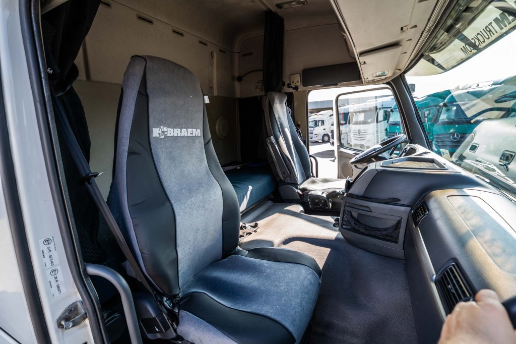 VOLVO FM (FH) 460 GLOB +VOITH+KIPHYDR. 2011 E64042 FM (FH) 460 GLOB +VOITH+KIPHYDR. 2011 1 image 13