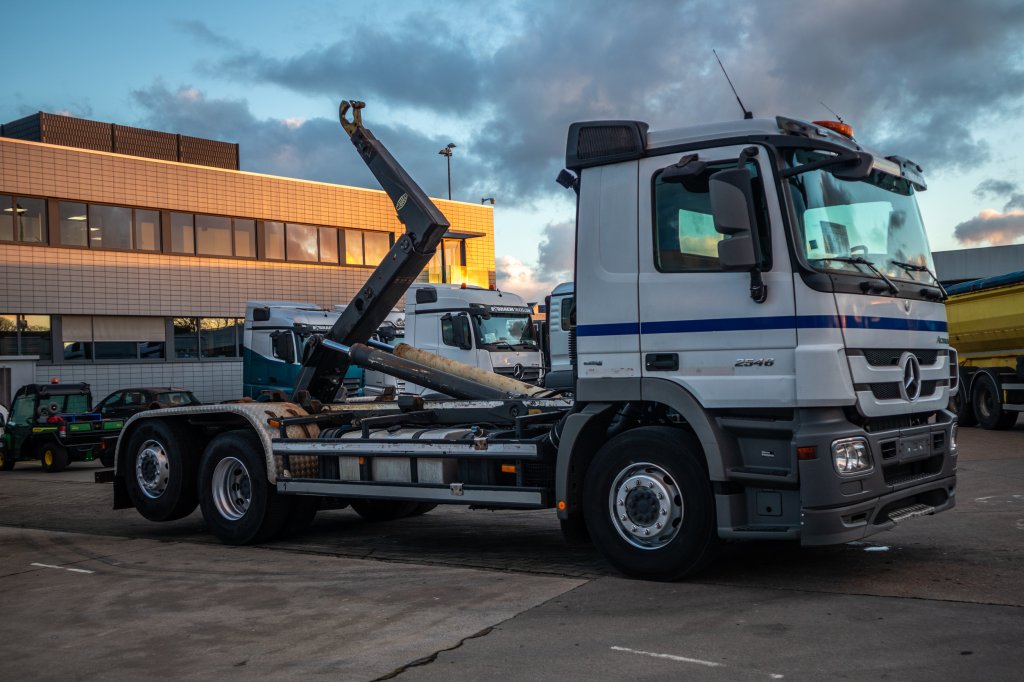 MERCEDES ACTROS 2646 L-MP3 2012 E61383 ACTROS 2646 L-MP3 2012 1 image 2