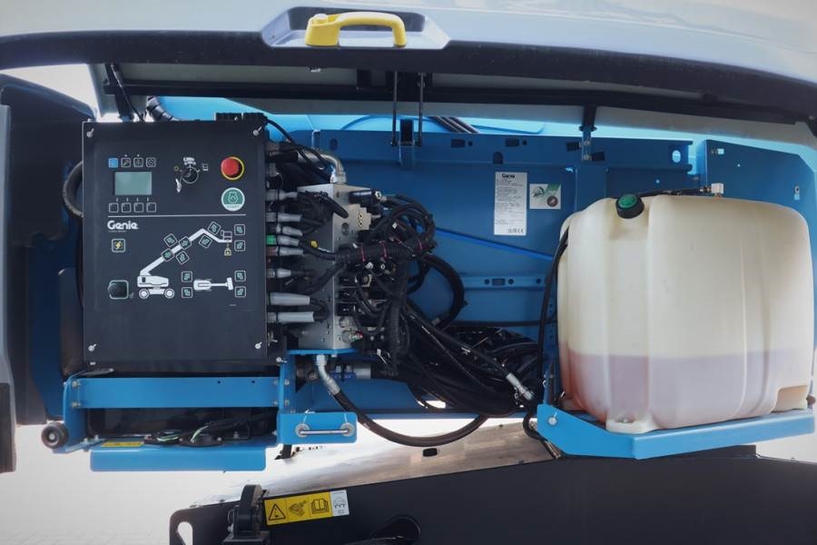 Genie S45XC Trax Valid inspection, *Guarantee! Diesel, 4 2022 GENIE - S45XC Trax - 61229 S45XC Trax Valid inspection, *Gua...