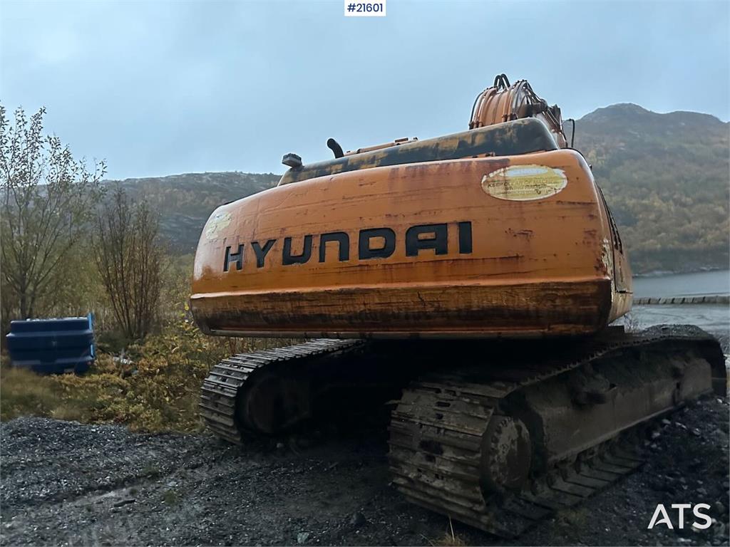 Hyundai Robex 210LC- 3H excavator w/ 5 buckets. Replaced t 1997 21601 Robex 210LC- 3H excavator w/ 5 buckets. Replaced t 1...