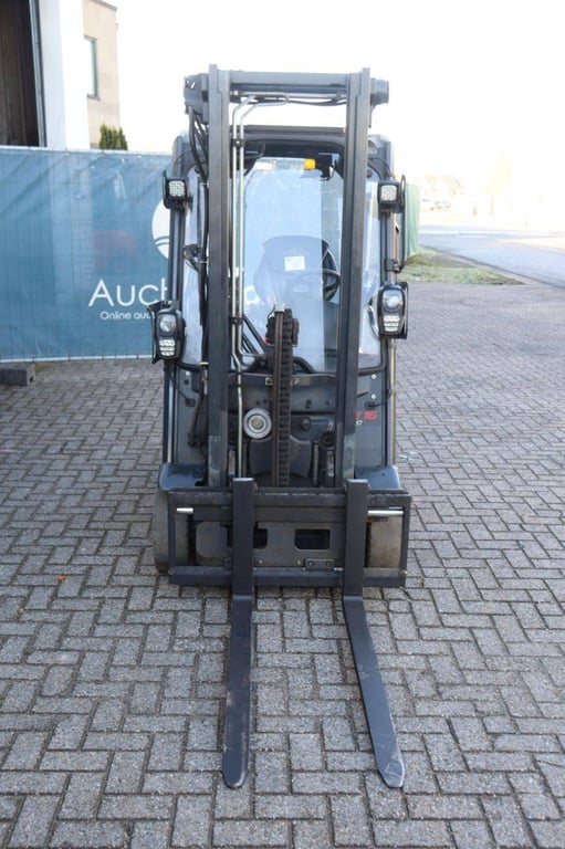 Forklift Linde E16P-02 Electric 1600kg 2018 2018 E16P-02 2018 1 Forklift image 8