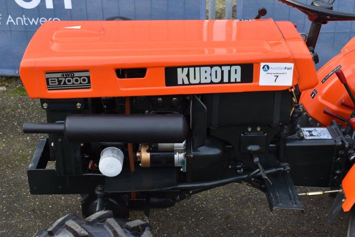 Mini tractor Kubota B7000 Diesel Refit B7000 1 image 9