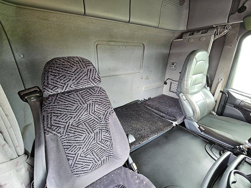 SCANIA R164.480 side loader 2002 R164.480 SIDE LOADER 2002 1 image 11