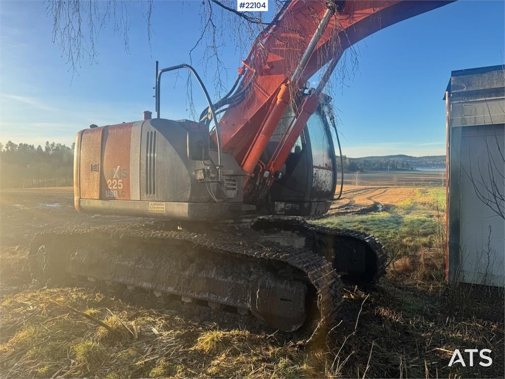 Hitachi ZX225USRLC-3 crawler excavator with rototilt and 2 2012 22104 ZX225USRLC-3 crawler excavator with rototilt and 2 2...
