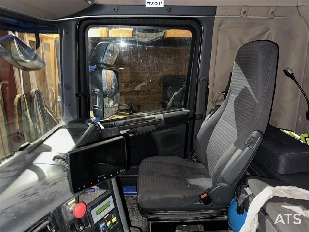 Scania R580 snow-prepared tridem hook loader with Joab ho 2005 22217 R580 snow-prepared tridem hook loader with Joab ho 20...