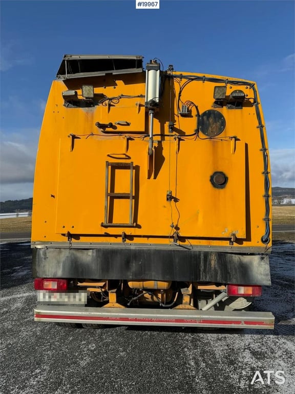 Heavy machinery product image - Image 4 of 15