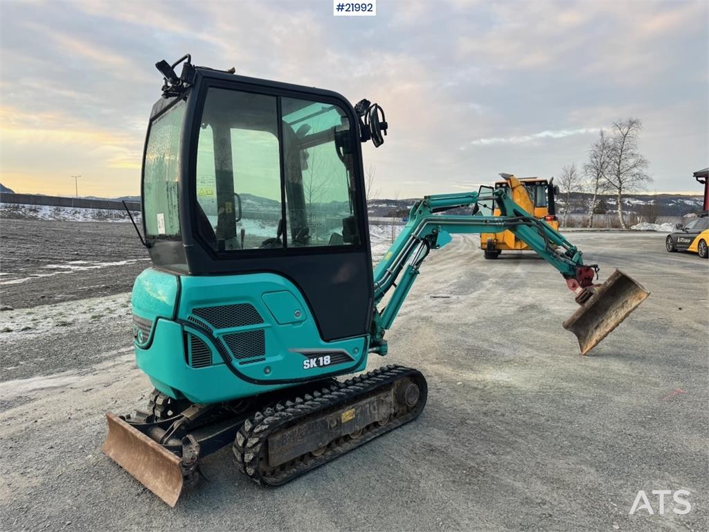 Kobelco SK18 Mini excavator w/ Powertilt, 3 buckets, rippe 2016 21992 SK18 Mini excavator w/ Powertilt, 3 buckets, rippe 2...