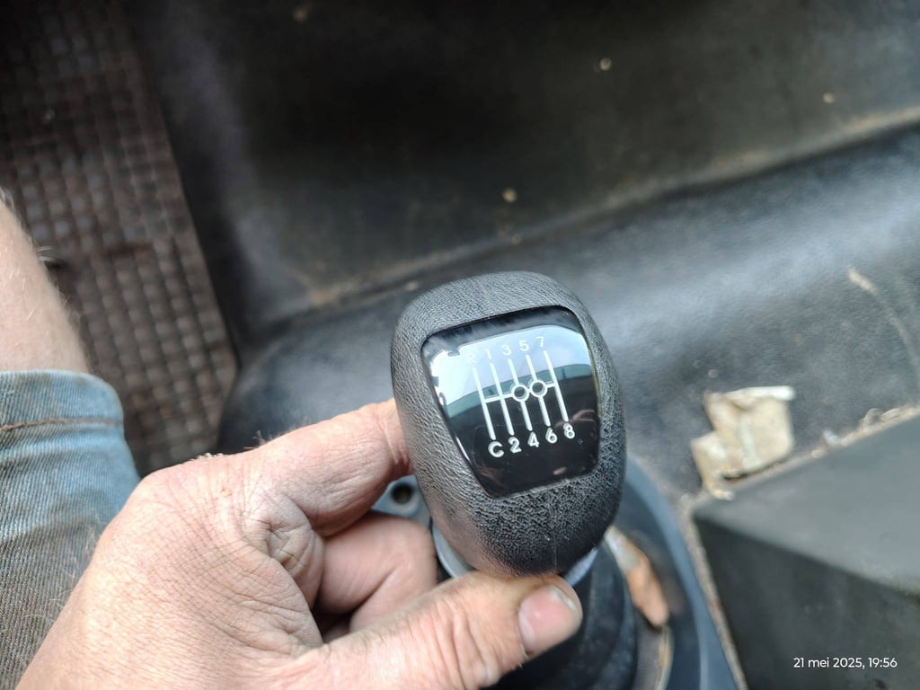 Box Truck MAN L2000 Diesel 2004 2004 L2000 2004 1 image 12