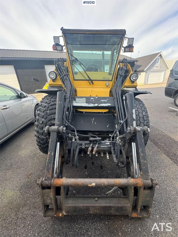 Wille 645 Wheel loader w/ bucket 19510 Wille 645 Wheel loader w/ bucket 1 Wheel Loaders image 5