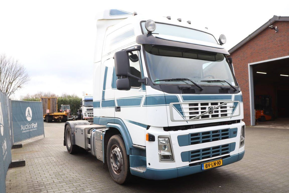 Chassis Cabin Volvo FM 390 Diesel 2008 2008 FM 390 2008 1 image 6