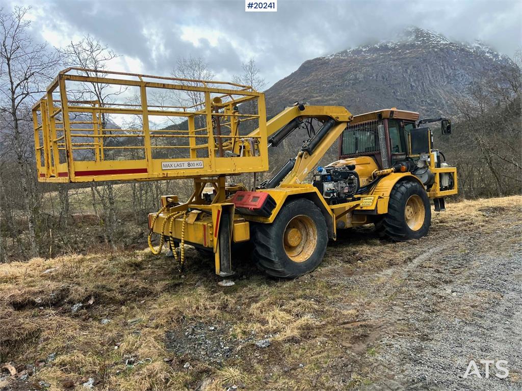 Hydrema 912B w/ 2007 Essverk Platform 912 lift with basket 2003 20241 Hydrema 912B w/ 2007 Essverk Platform 912 lift with ...