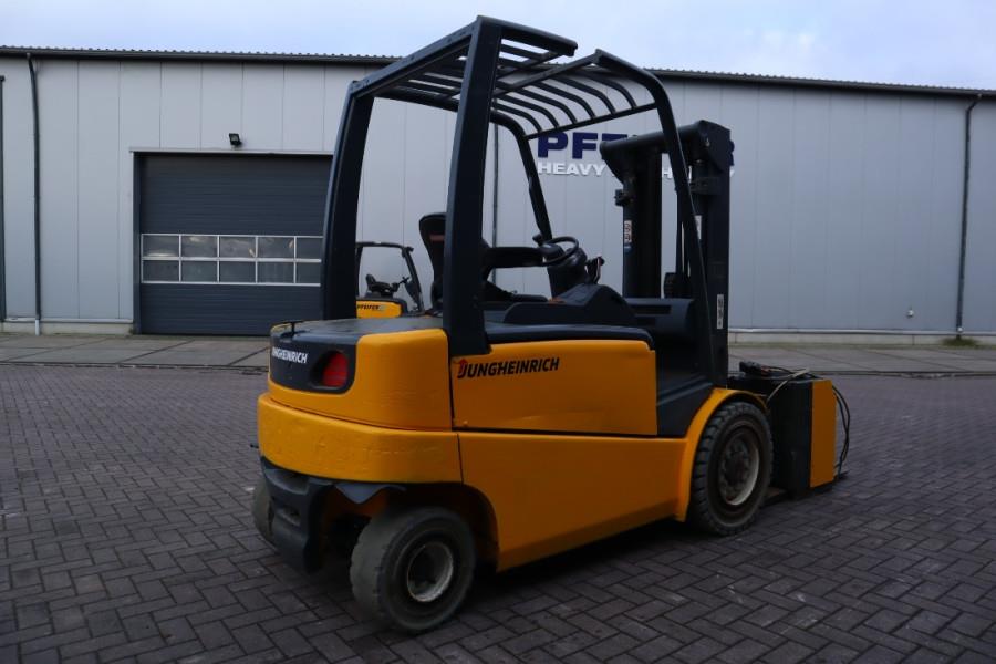Jungheinrich EFG535 Electric, Lifting Height 4700mm, Freelift 1 2009 JUNGHEINRICH - EFG535 - 63125 EFG535 Electric, Liftin...
