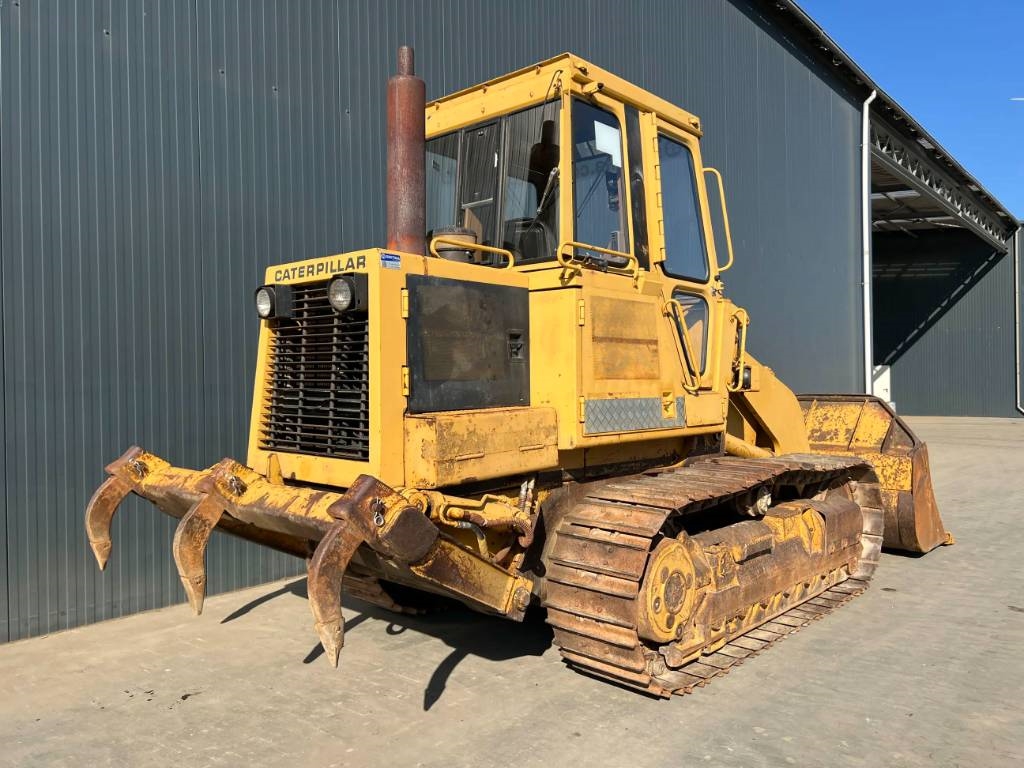 CAT 953 - Ripper 1986 206459 953 - Ripper 1986 1 image 3