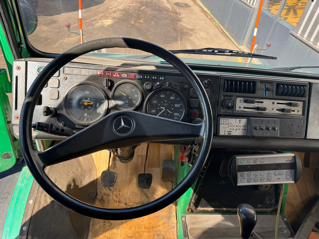 MercedesBenz Unimog U1700 1982 00033623 MercedesBenz Unimog U1700 1982 1 image 13