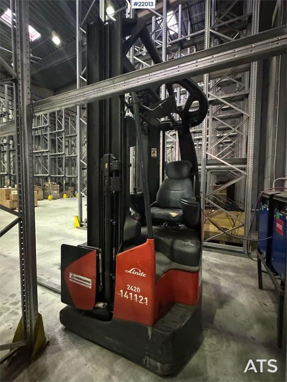 Linde R14X-03 Reach Truck 2015 22013 R14X-03 Reach Truck 2015 1 Forklift image 7