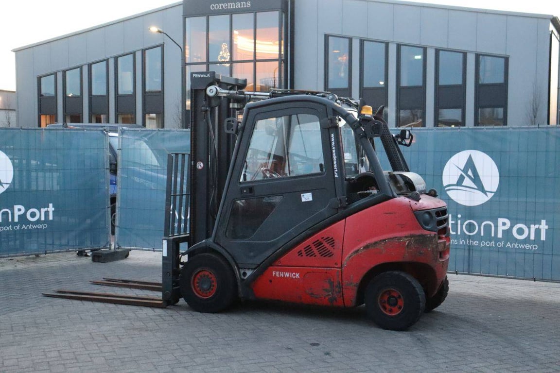 Forklift Fenwick H30 Diesel 3000kg 2012 2012 Fenwick H30 2012 1 Forklift image 4