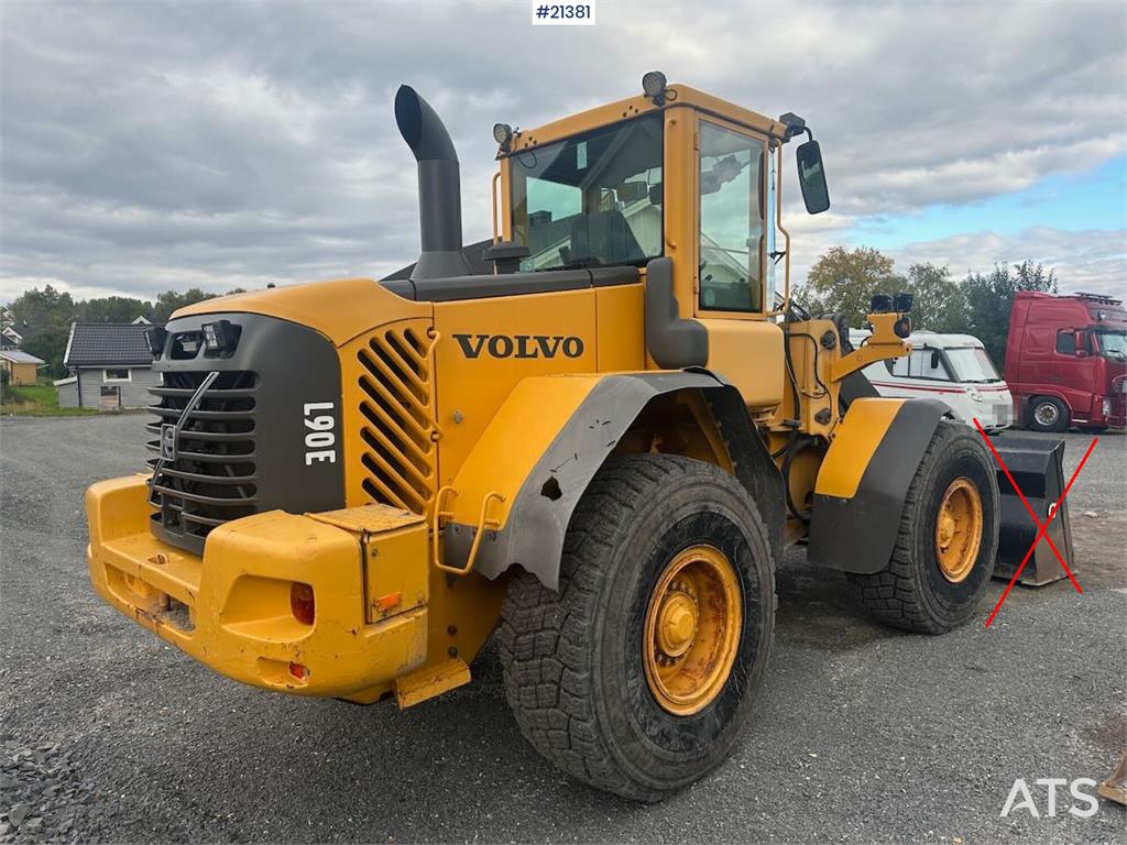 Volvo L90E wheel loader. WATCH VIDEO. 2006 21381 L90E wheel loader. WATCH VIDEO. 2006 1 Wheel Loaders image 5