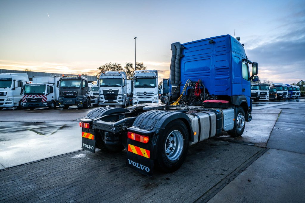 VOLVO FM 420 +KIPHYDR. 2018 E64735 FM 420 +KIPHYDR. 2018 1 image 4