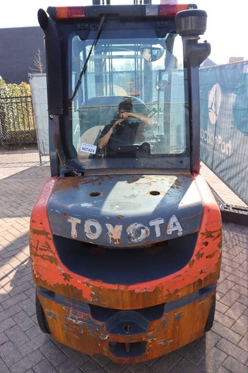 Forklift Toyota 02-8FDF30 Diesel 3000kg 2012 2012 02-8FDF30 2012 1 Forklift image 4