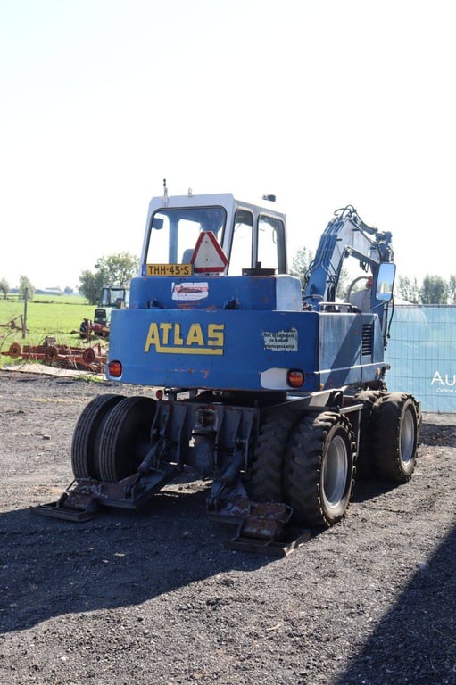 Atlas 1004 Diesel Wheel Excavator 1989 1989 1004 1989 1 Wheel Loaders image 6