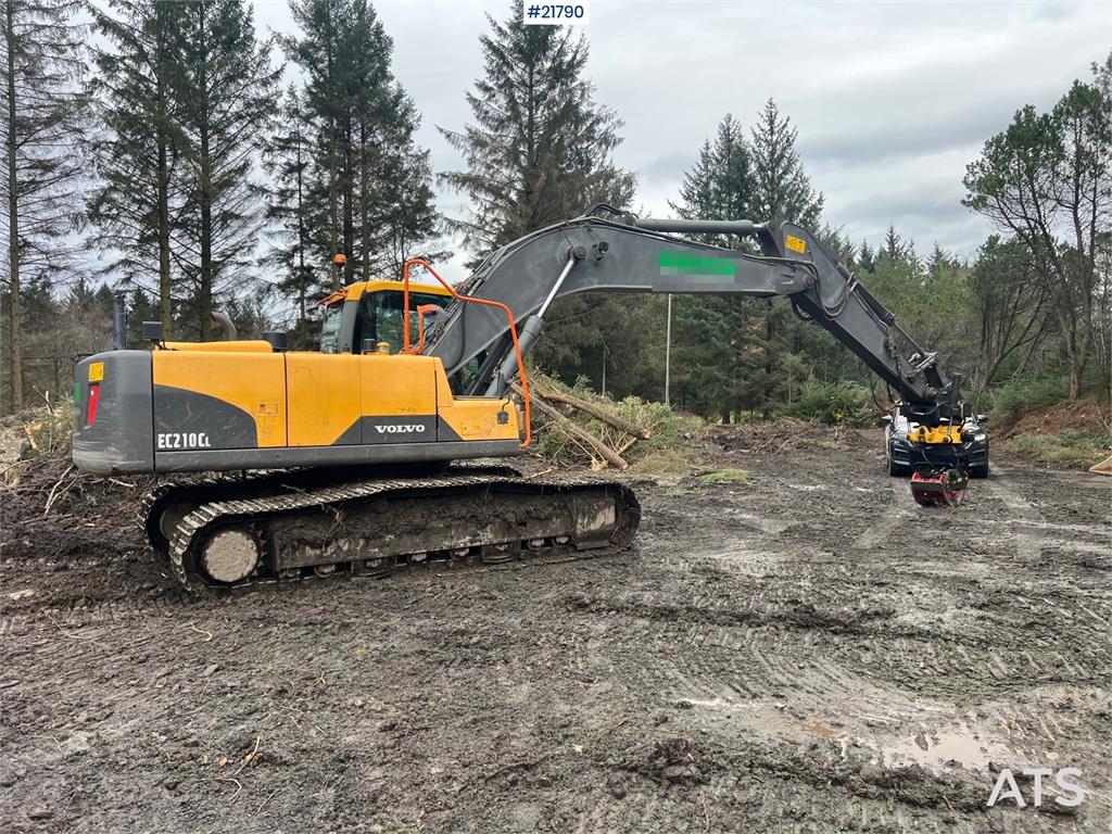 Volvo ec210cl excavator w/ rototilt, sanding bucket and 2010 21790 ec210cl excavator w/ rototilt, sanding bucket and 2010 ...