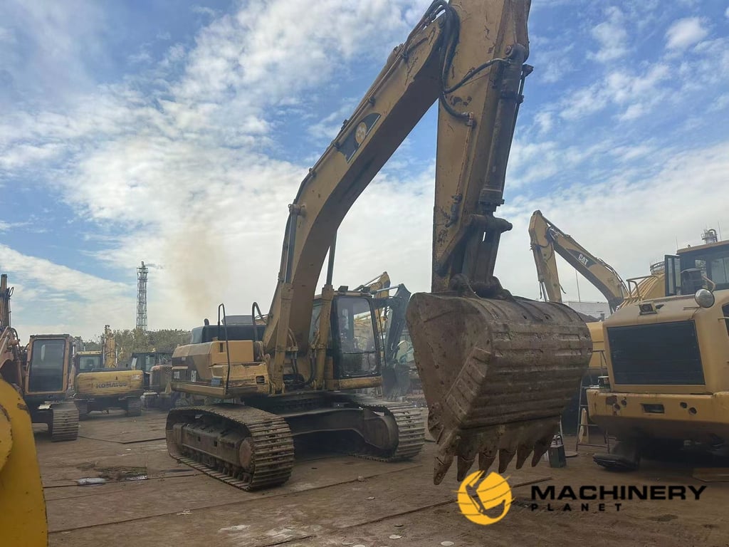 Good Quality Japan Caterpillar 330BL Excavator with Bucket 330BL 2018 1 Crawler Excavators image 10