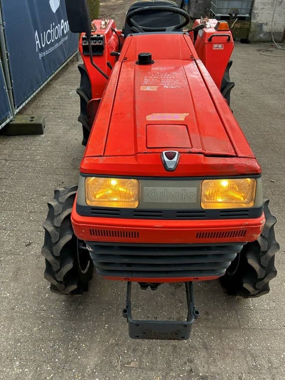 Mini tractor Kubota L1-235 PS Diesel 22hp L1-235 P.S. 1 image 6