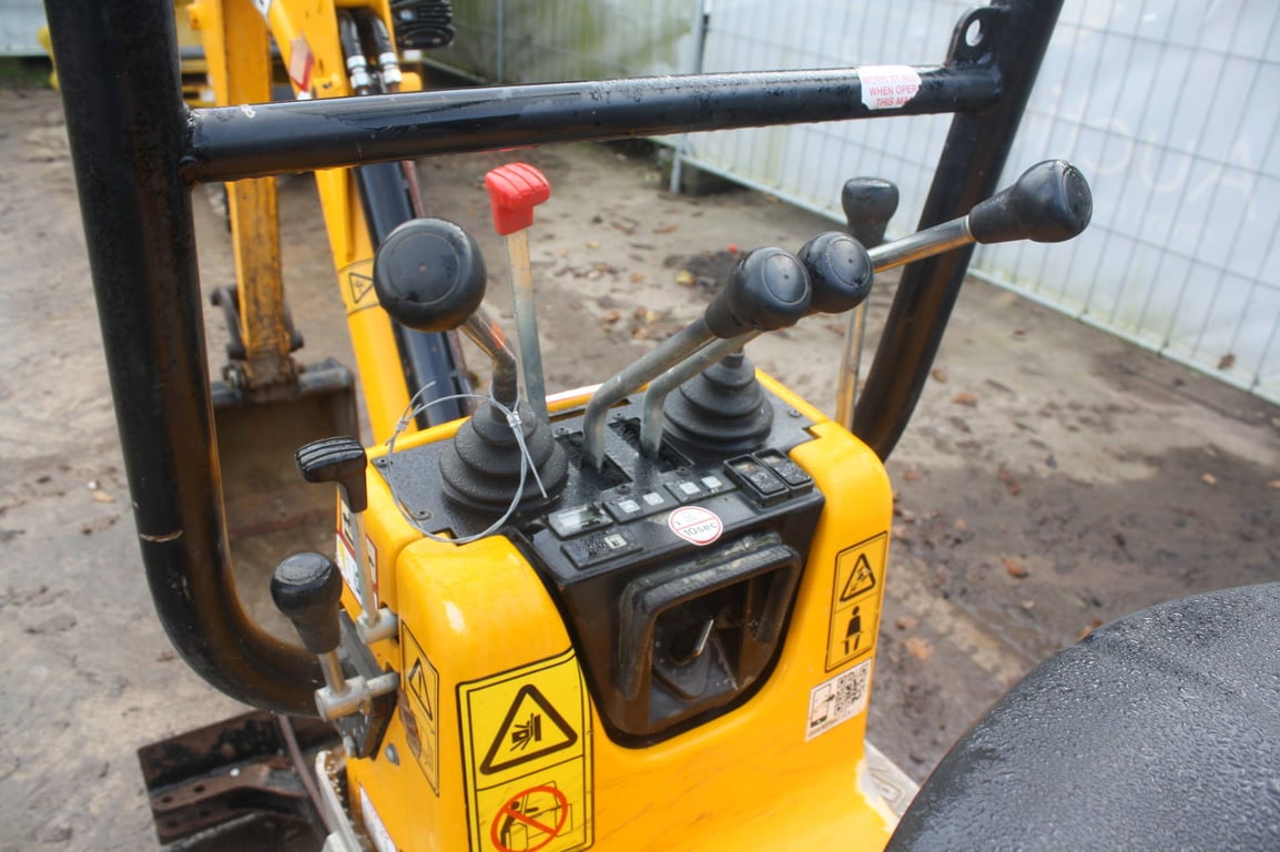 Mini excavator JCB 8008 CT Diesel 2022 2022 8008 CT 2022 1 image 5