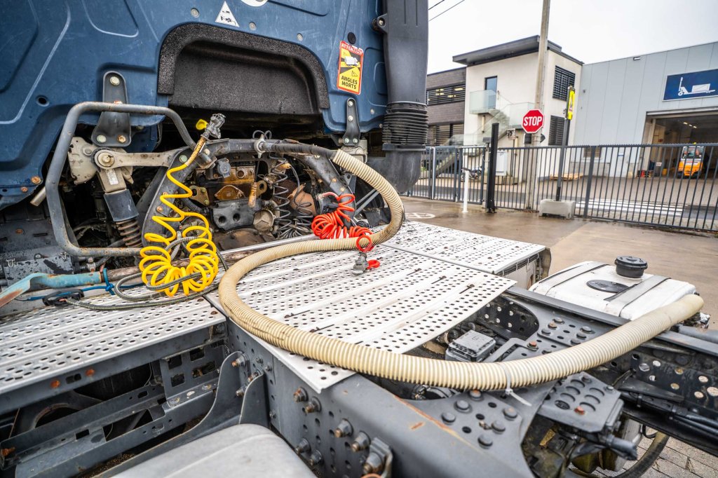 MERCEDES AROCS 1843 LS ( NO ACTROS)+BIG AXLE +HYDR. 2014 E64547 AROCS 1843 LS ( NO ACTROS)+BIG AXLE +HYDR. 2014 1 image 9