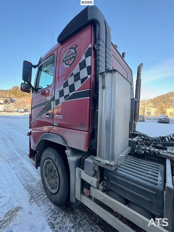 Volvo FH16 700 Combi Truck 2013 21915 FH16 700 Combi Truck 2013 1 Tractor Units image 23