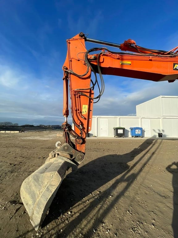 Heavy machinery product image - Image 10 of 15