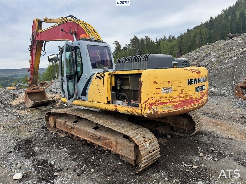 New Holland Kobelco E305B Crawler Excavator w/ Digger Bucket. 2008 20712 Kobelco E305B Crawler Excavator w/ Digger Bucket....