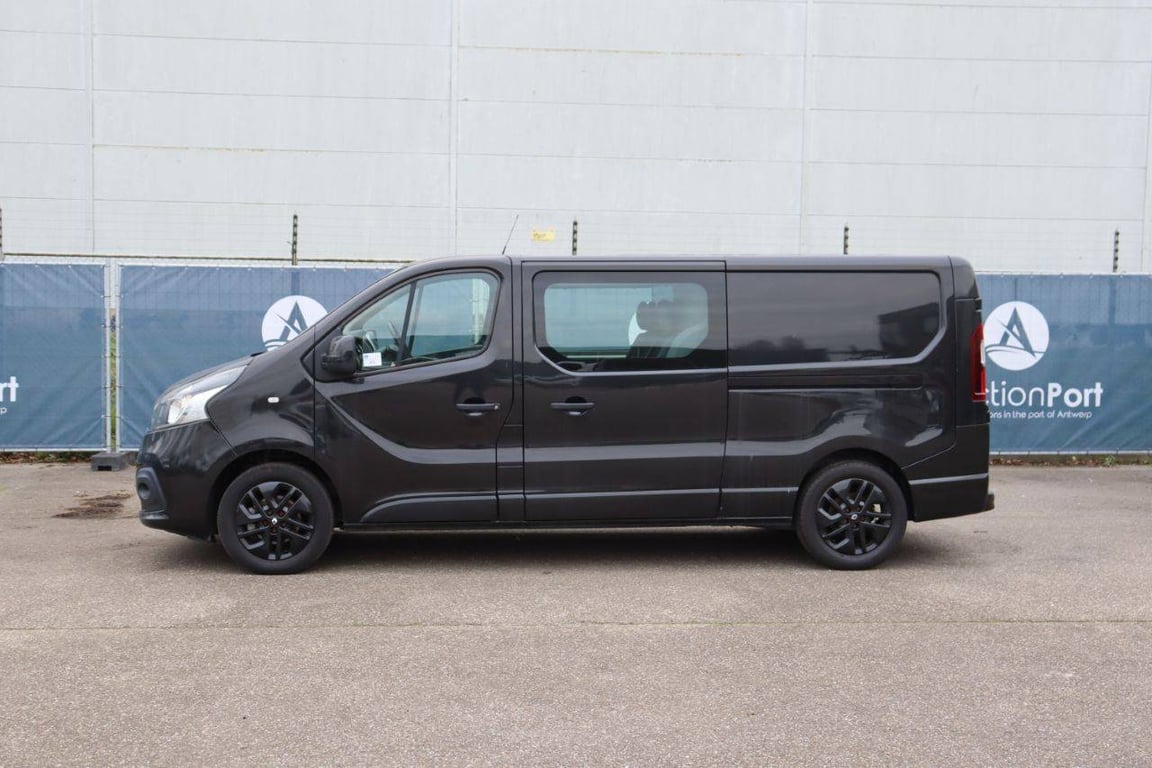 Renault Trafic Diesel 2019 Van 2019 Renault Trafic 2019 1 image 2
