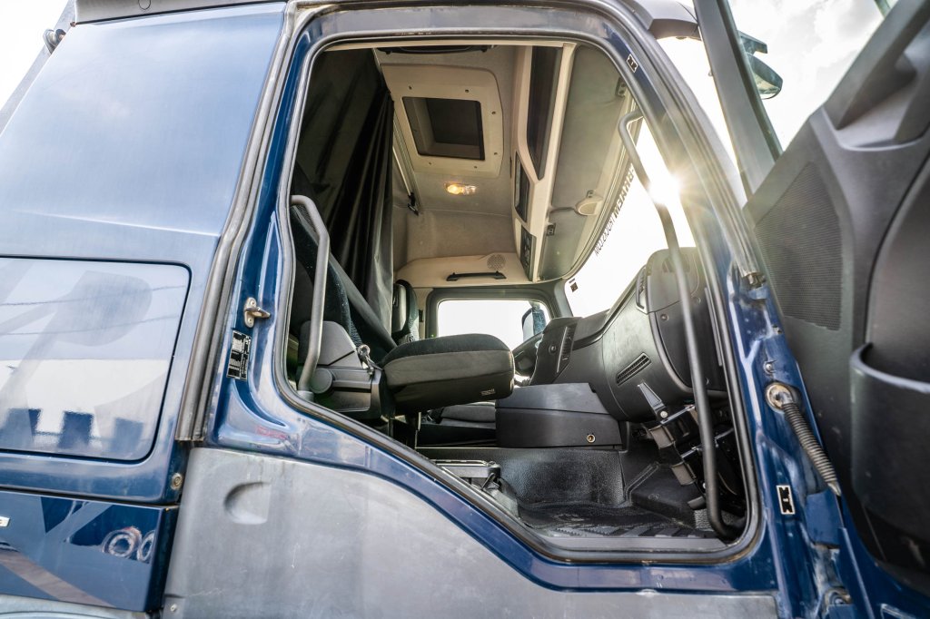 MERCEDES AROCS 1843 LS ( NO ACTROS)+BIG AXLE +HYDR. 2014 E64545 AROCS 1843 LS ( NO ACTROS)+BIG AXLE +HYDR. 2014 1 image 12